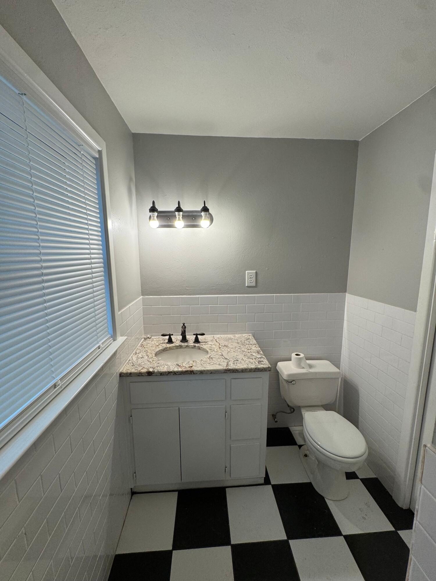 4409 38th Street Lubbock, TX 79414 - Photo 16 of 21 Primary Bathroom