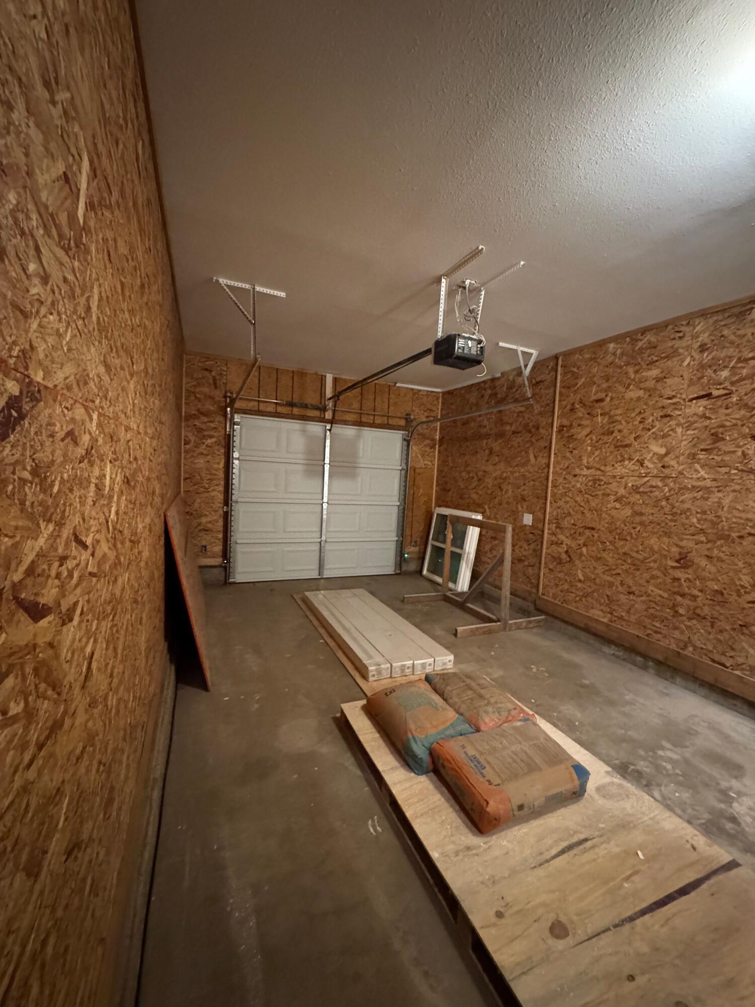 4409 38th Street Lubbock, TX 79414 - Photo 20 of 21 1 Car Garage
