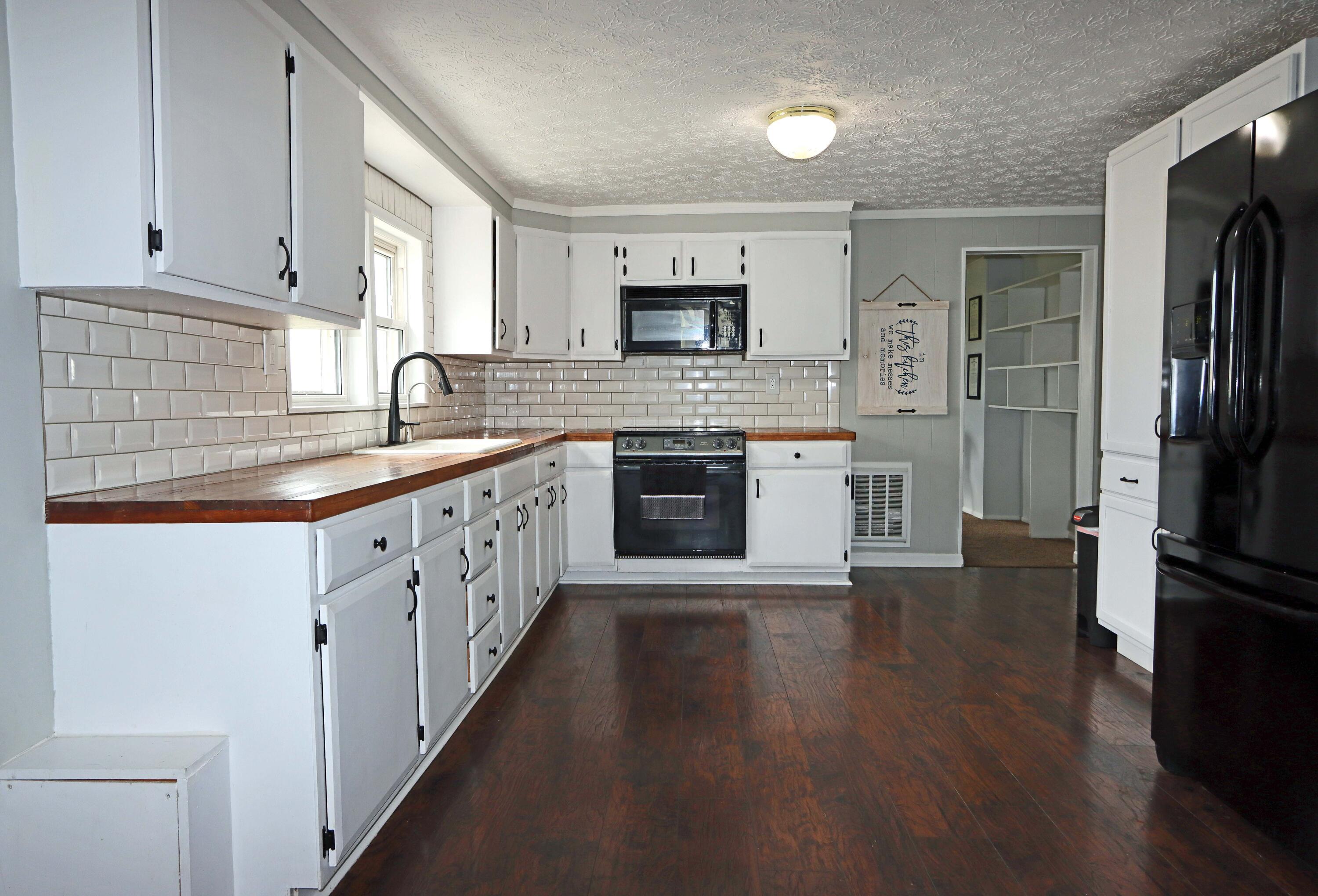 26895 Fawley Road Raymond, OH 43067 - Photo 17 of 50 Kitchen