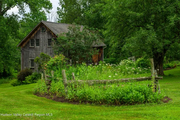 $1,295,000 | 9960 Highway 22, Hillsdale, NY 12529
