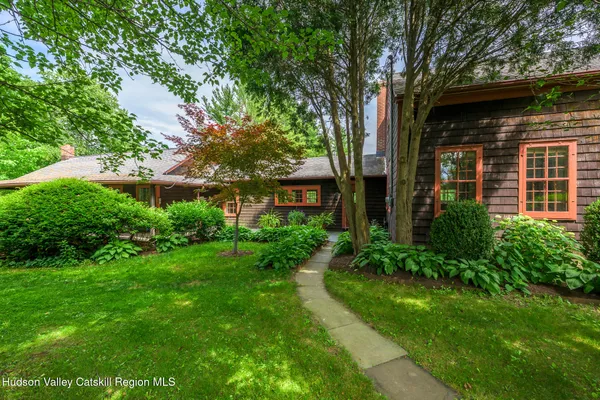 $1,295,000 | 9960 Highway 22, Hillsdale, NY 12529