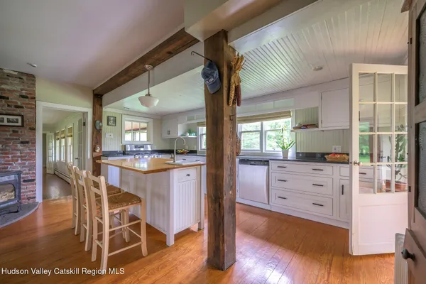 $1,295,000 | 9960 Highway 22, Hillsdale, NY 12529