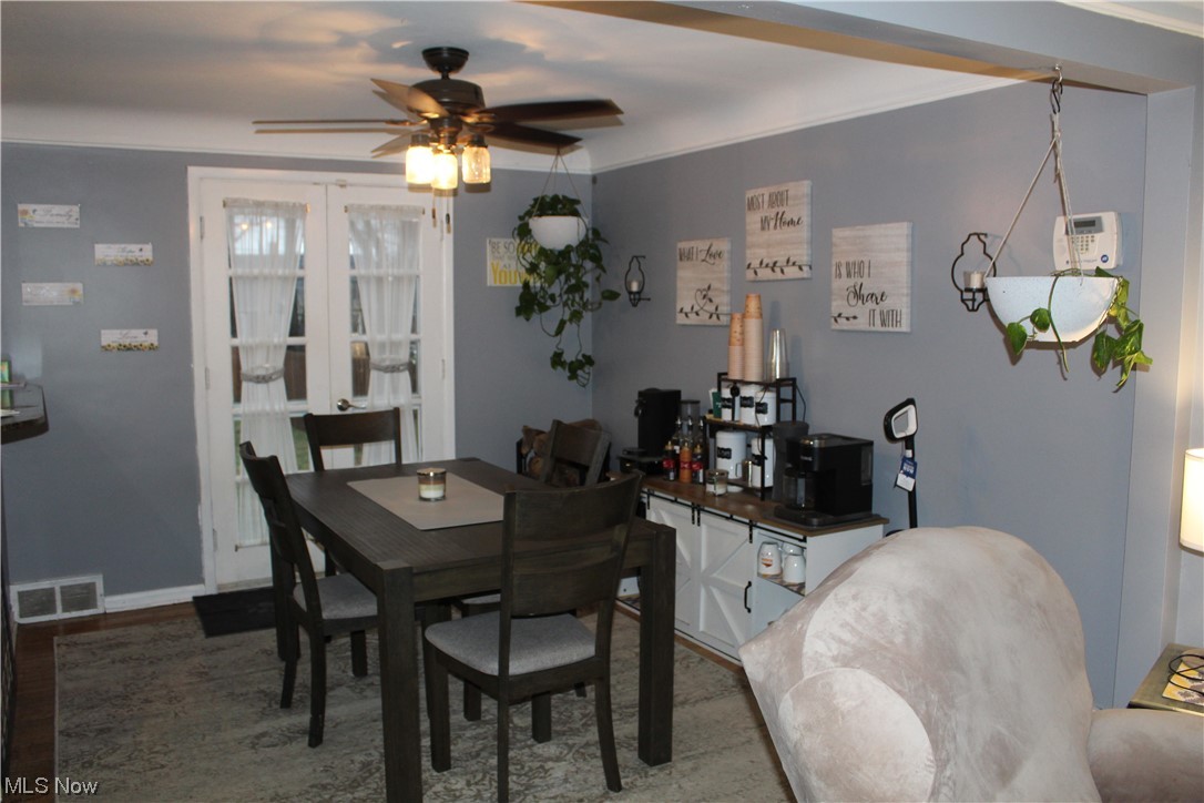 1292 Ford Road Lyndhurst, OH 44124 - Photo 5 of 25 Dining space featuring hardwood
fooring and ceiling fan
