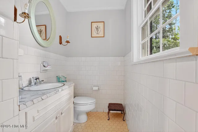 $599,900 | 102 Cedar Lane, Clinton, NC 28328