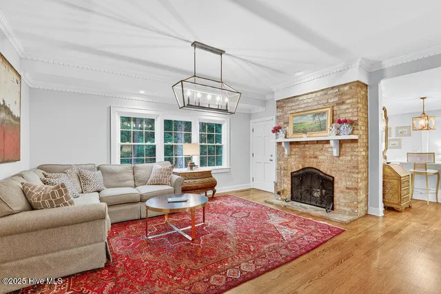 $599,900 | 102 Cedar Lane, Clinton, NC 28328