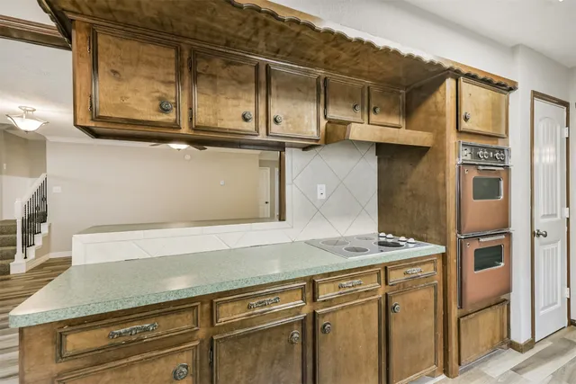 $385,500 | 28902 Twisted Oak Drive, Shenandoah, TX 77381