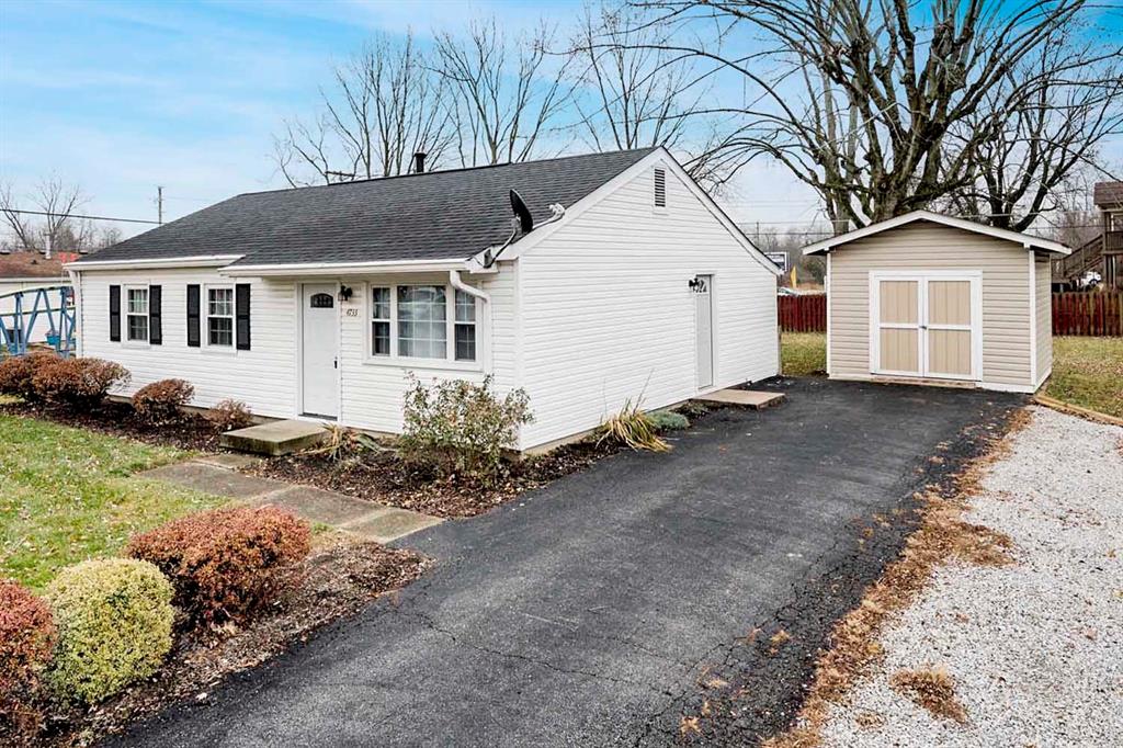4733 Gambel Road Indianapolis, IN 46221 - Photo 3 of 18 Gallery Image 3
