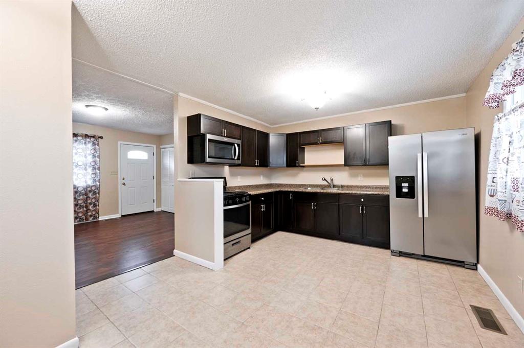 4733 Gambel Road Indianapolis, IN 46221 - Photo 8 of 18 Gallery Image 8