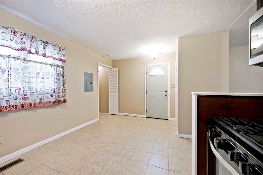 4733 Gambel Road Indianapolis, IN 46221 - Photo 10 of 18 Gallery Image 10