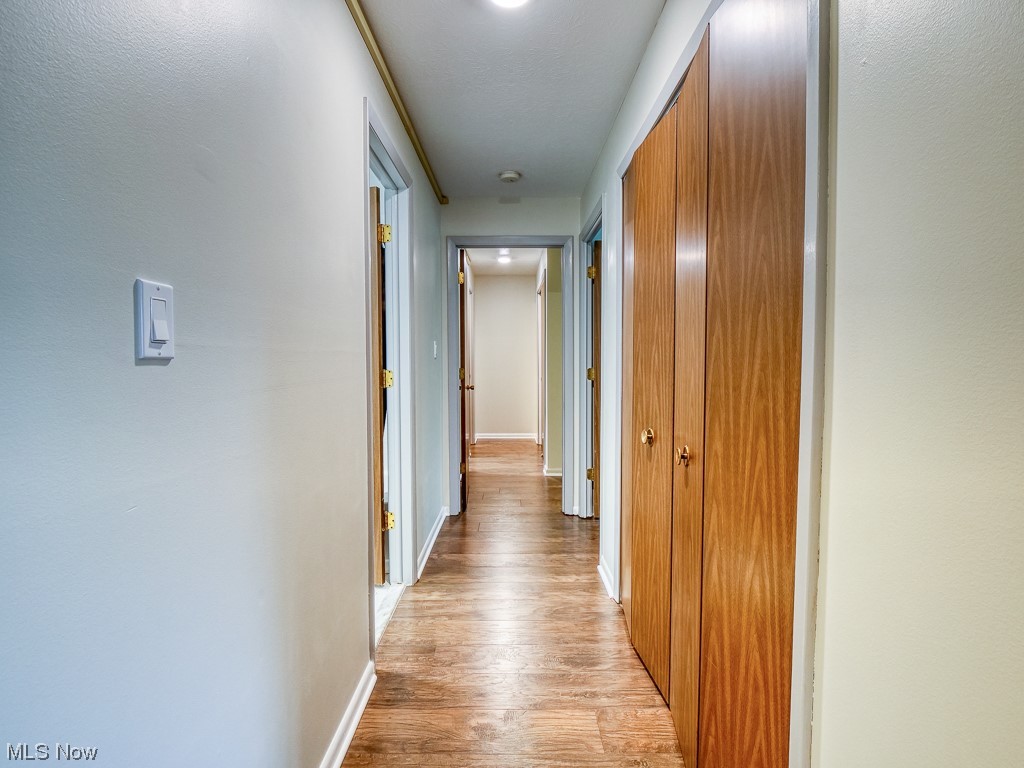 22555 Center Ridge Road, Unit 203 Rocky River, OH 44116 - Photo 13 of 25 Hallway