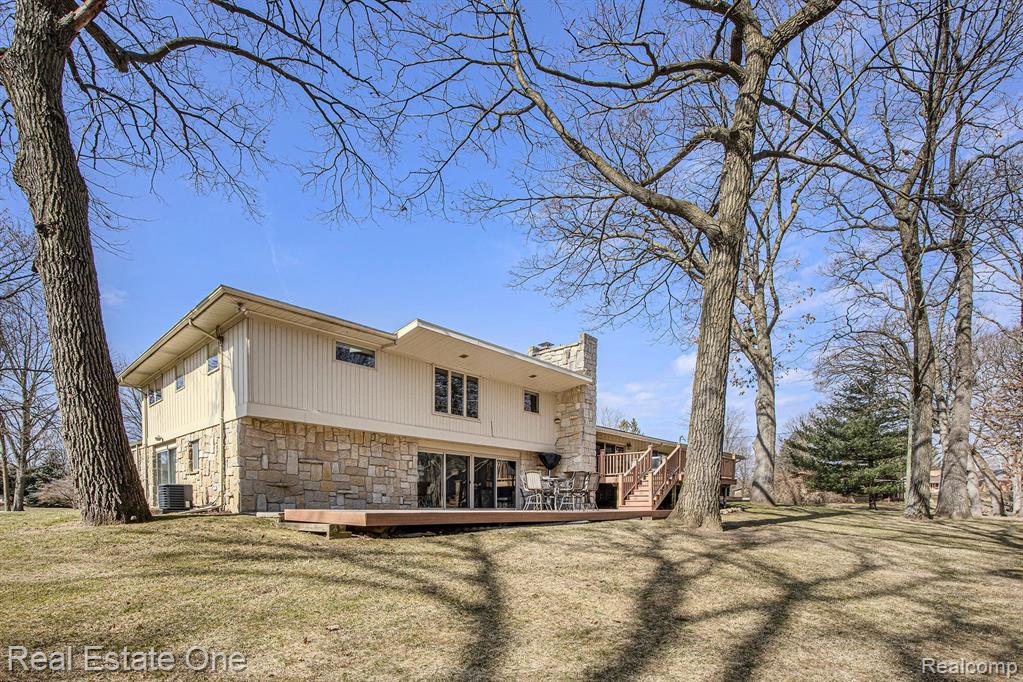 1280 Gettysburg Court Rochester Hills, MI 48306 - Photo 21 of 25