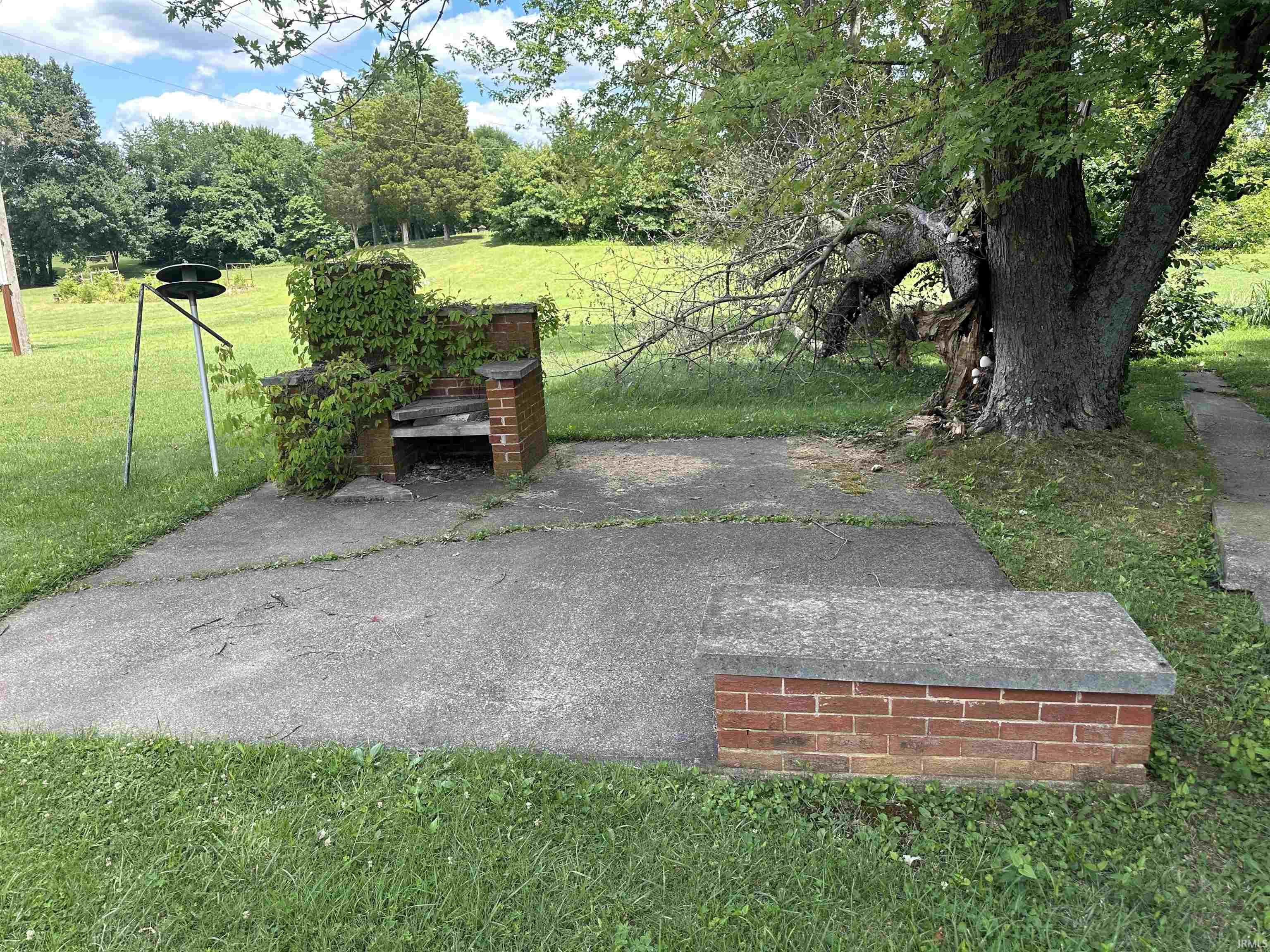 8826 Highway 37 Bedford, IN 47421 - Photo 6 of 6