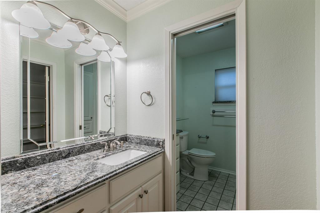 241 Travis Lane Hewitt, TX 76643 - Photo 12 of 26