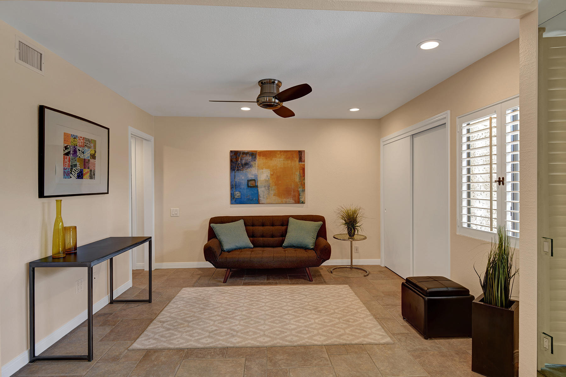 1111 East Ramon Road, Unit 58 Palm Springs, CA 92264 - Photo 5 of 33 n-DEN STRAIGHT IN NO SCREEN MLS