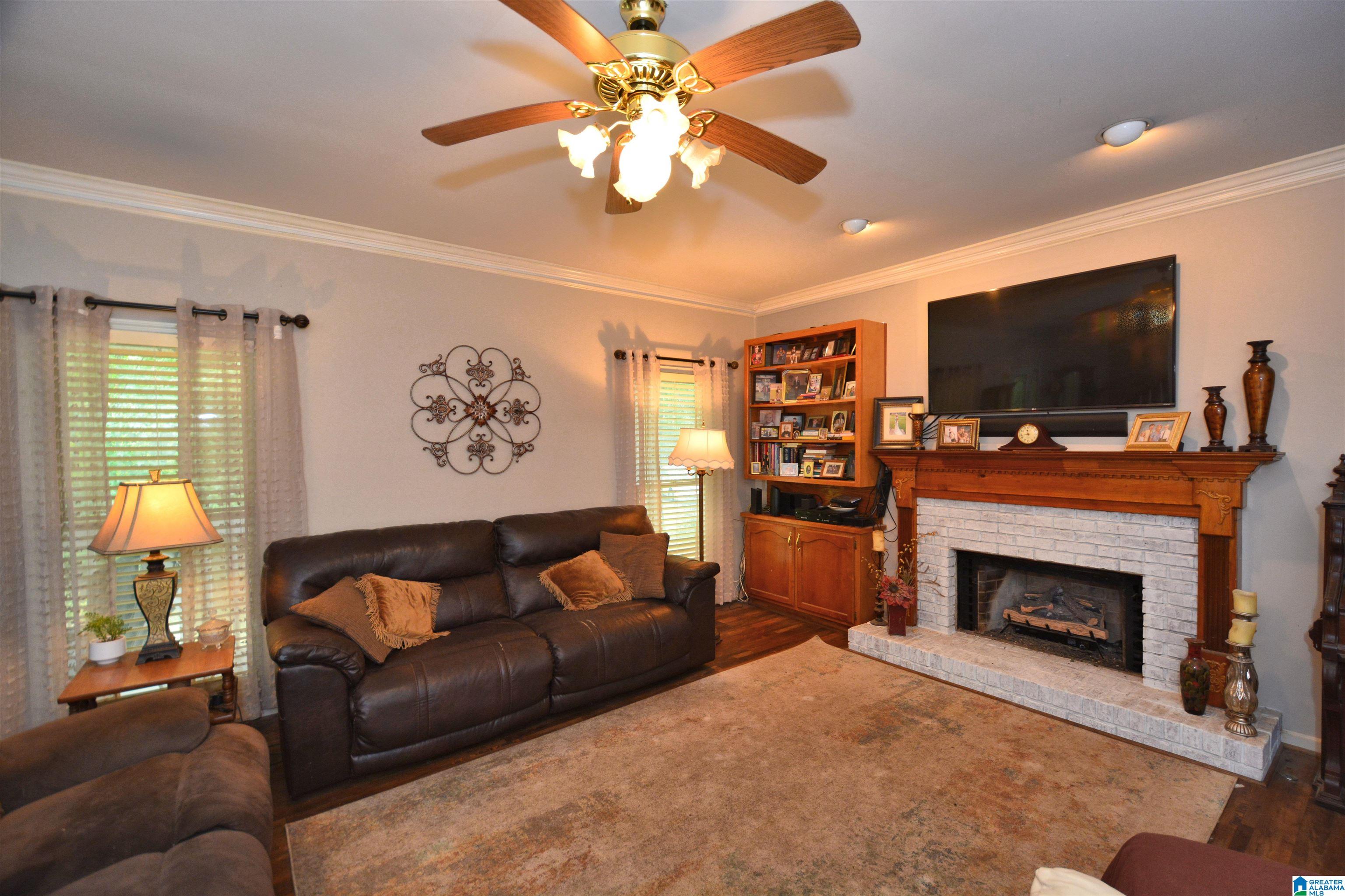 153 Chestnut Drive Alabaster, AL 35007 - Photo 8 of 52