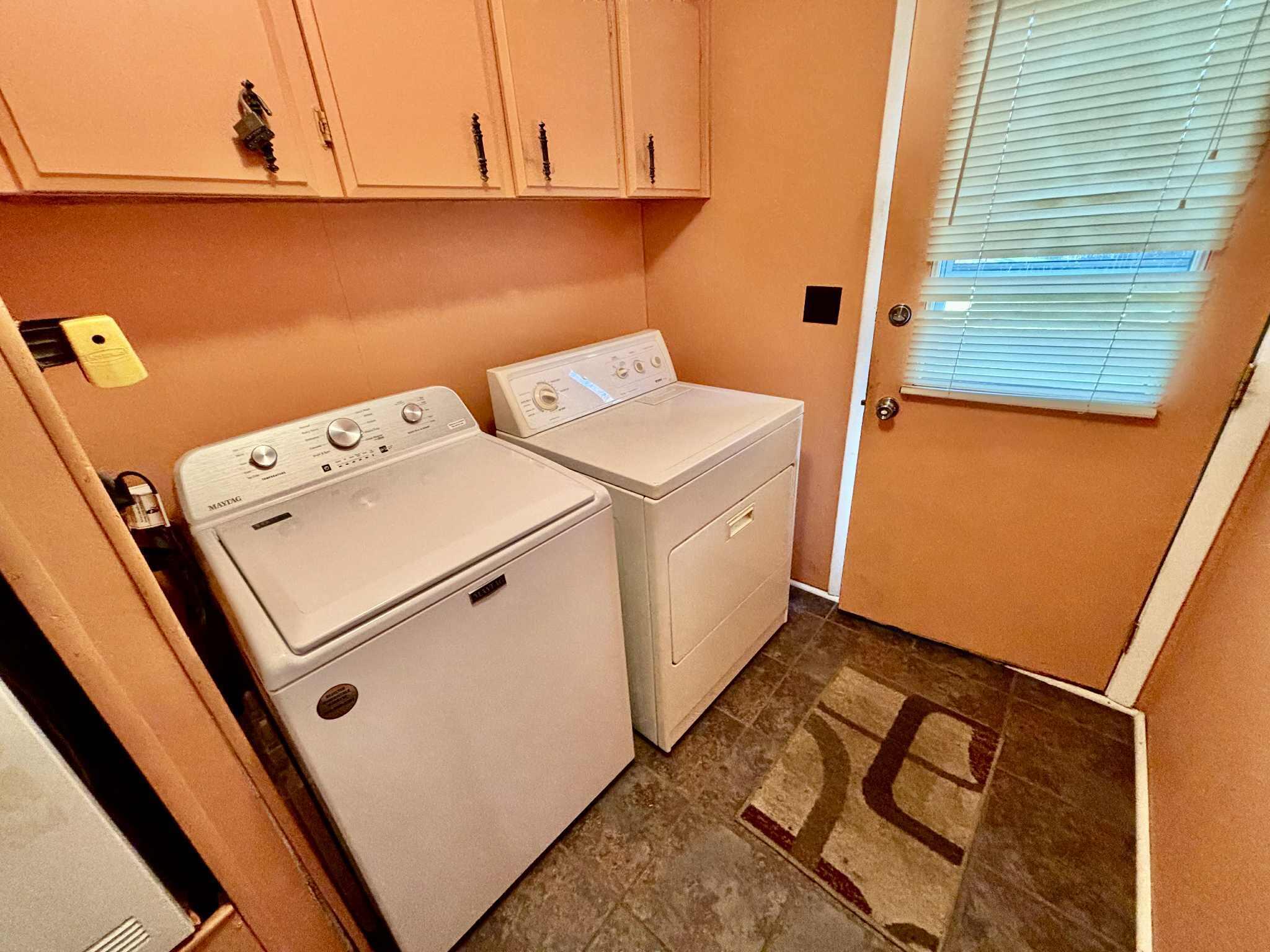 763 West 900 South Hebron, IN 46341 - Photo 11 of 27 a utility room with dryer and washer