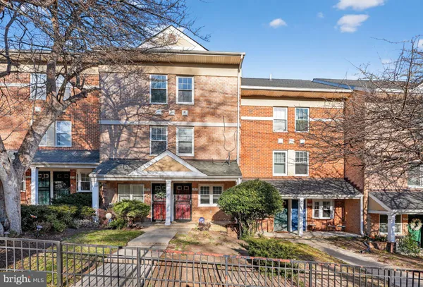 $499,999 | 1718 Montana Avenue Northeast, Unit 1718, Washington, DC 20018