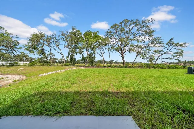 a view of an outdoor space