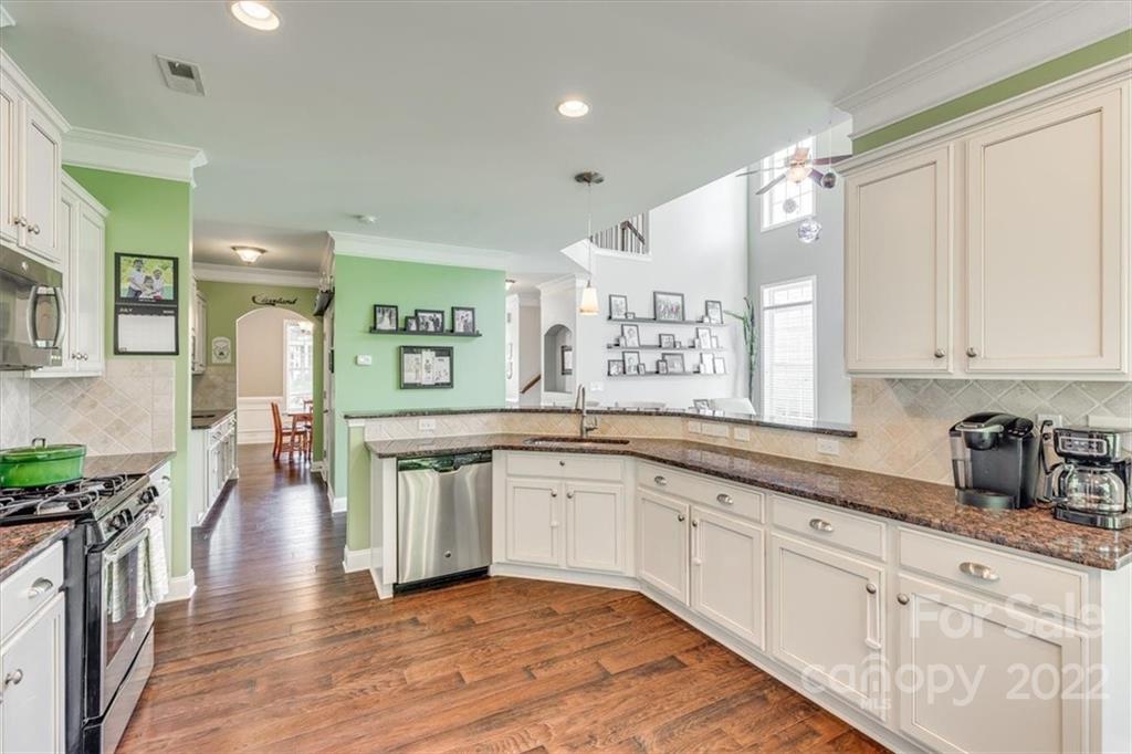 119 Annatto Way Tega Cay, SC 29708 - Photo 17 of 48 Gallery Image 17