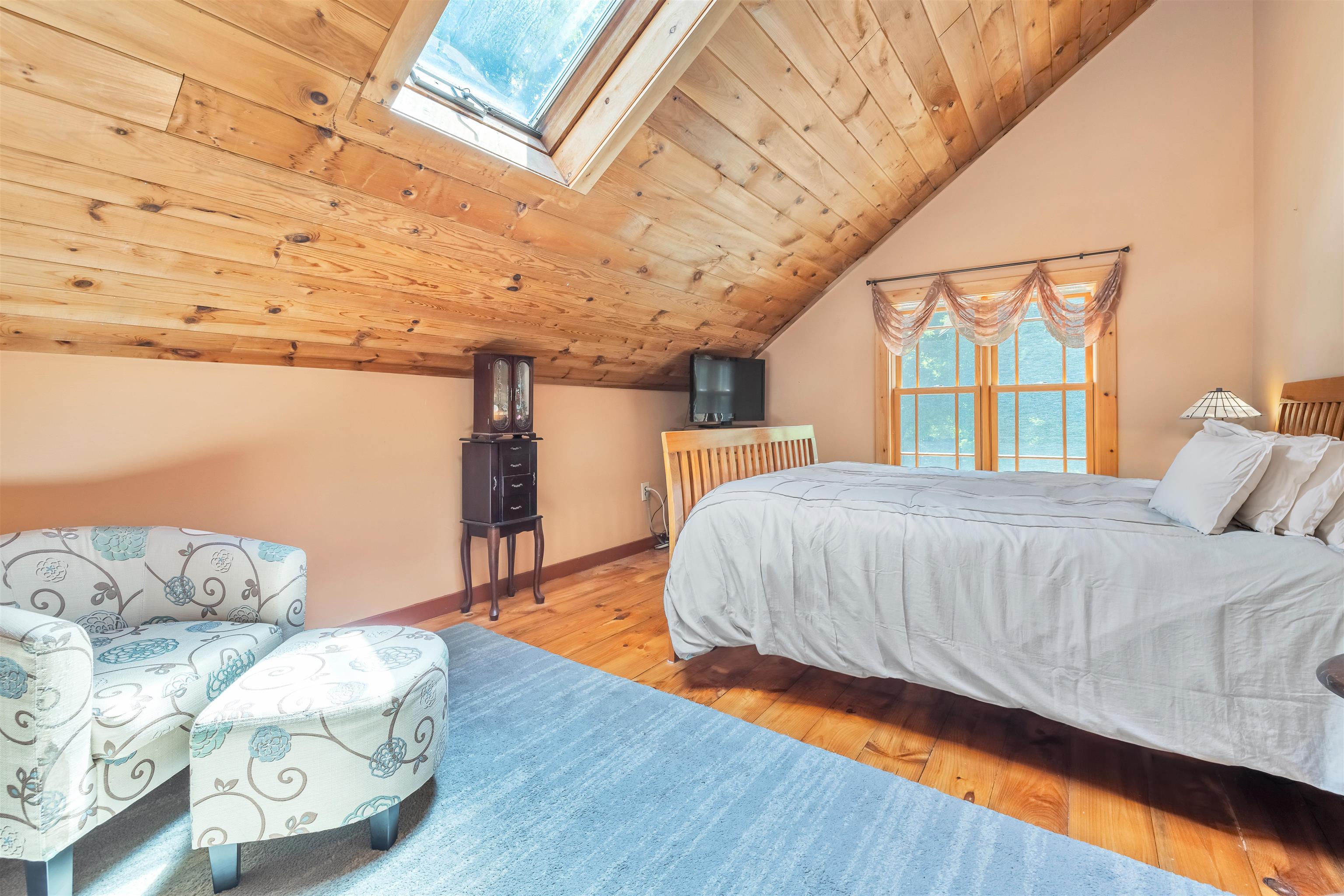 522 Farm Road Arlington, VT 05250 - Photo 16 of 40 Gallery Image 16
