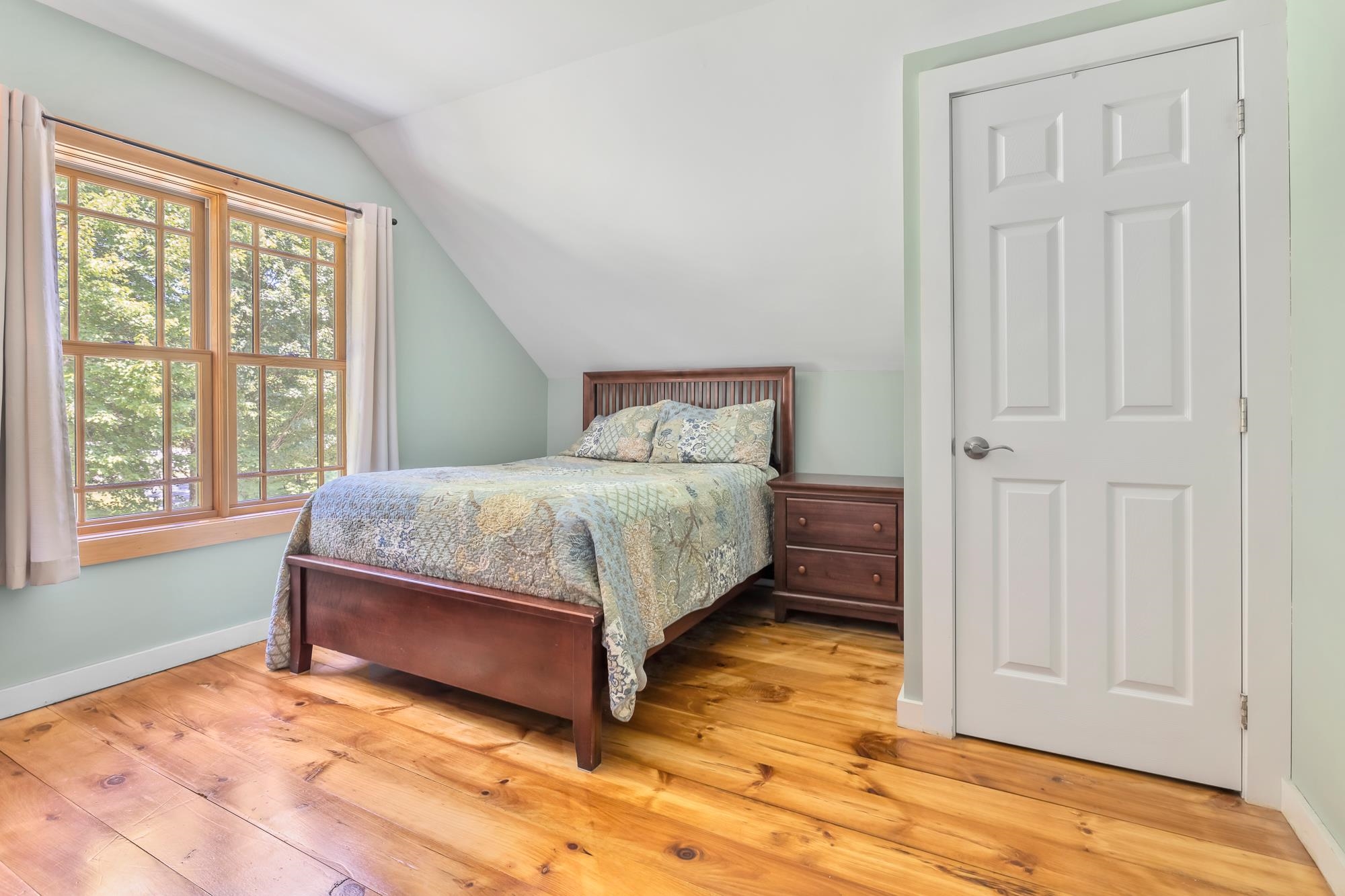 522 Farm Road Arlington, VT 05250 - Photo 19 of 40 Gallery Image 19