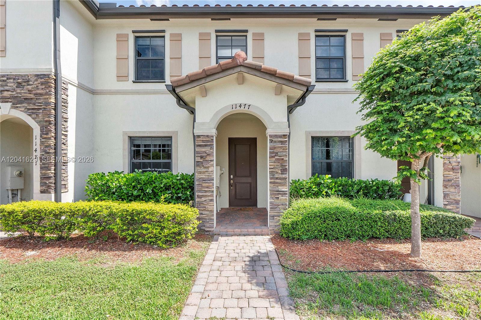 11477 Southwest 248th Terrace Homestead, FL 33032 - Photo 2 of 36