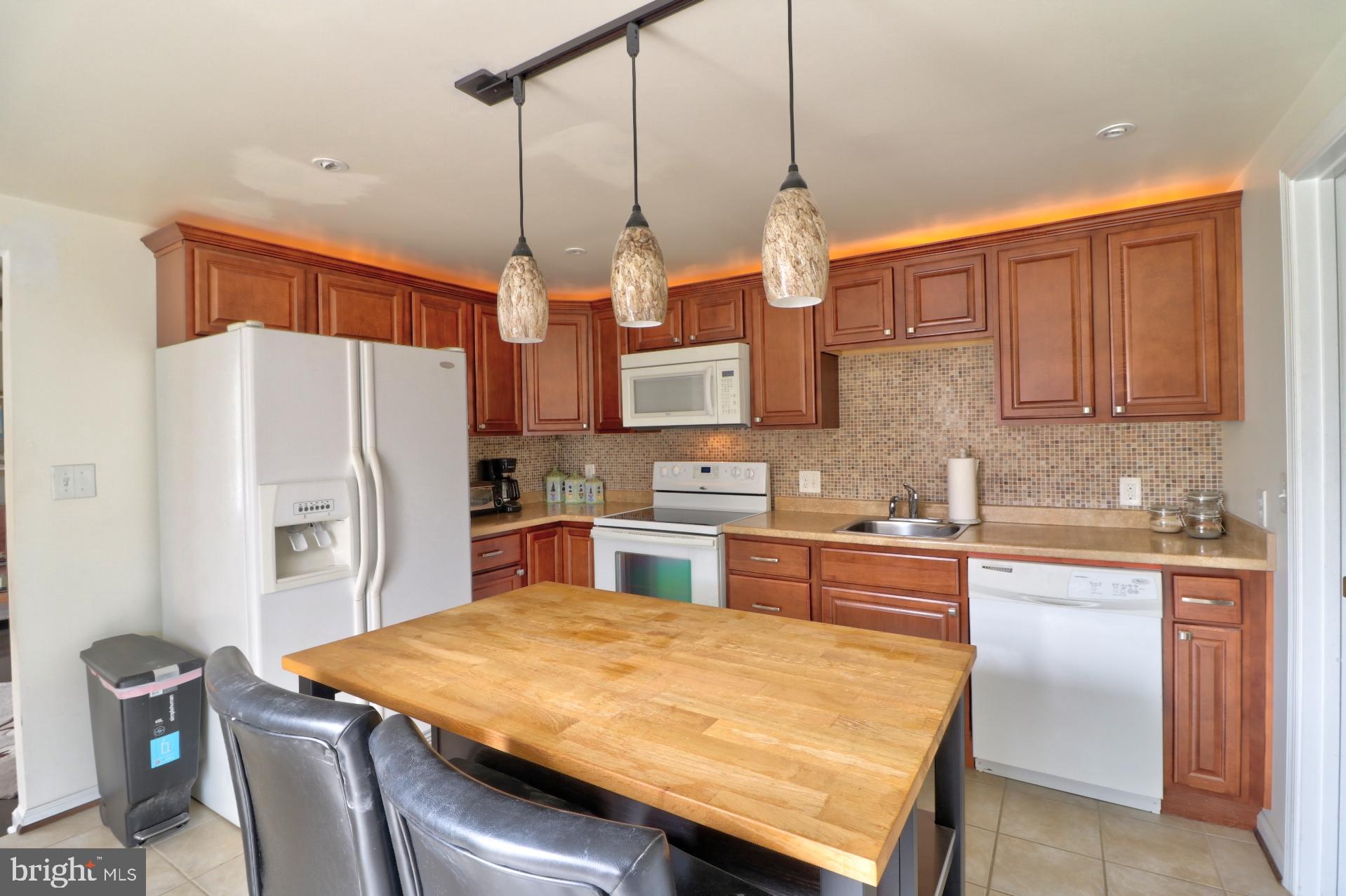2419 Suncrest Road Baltimore, MD 21219 - Photo 22 of 35 Gallery Image 22