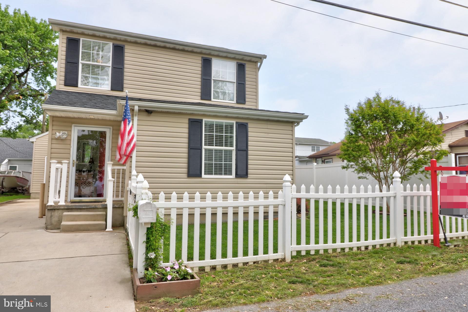 2419 Suncrest Road Baltimore, MD 21219 - Photo 5 of 35 Gallery Image 5