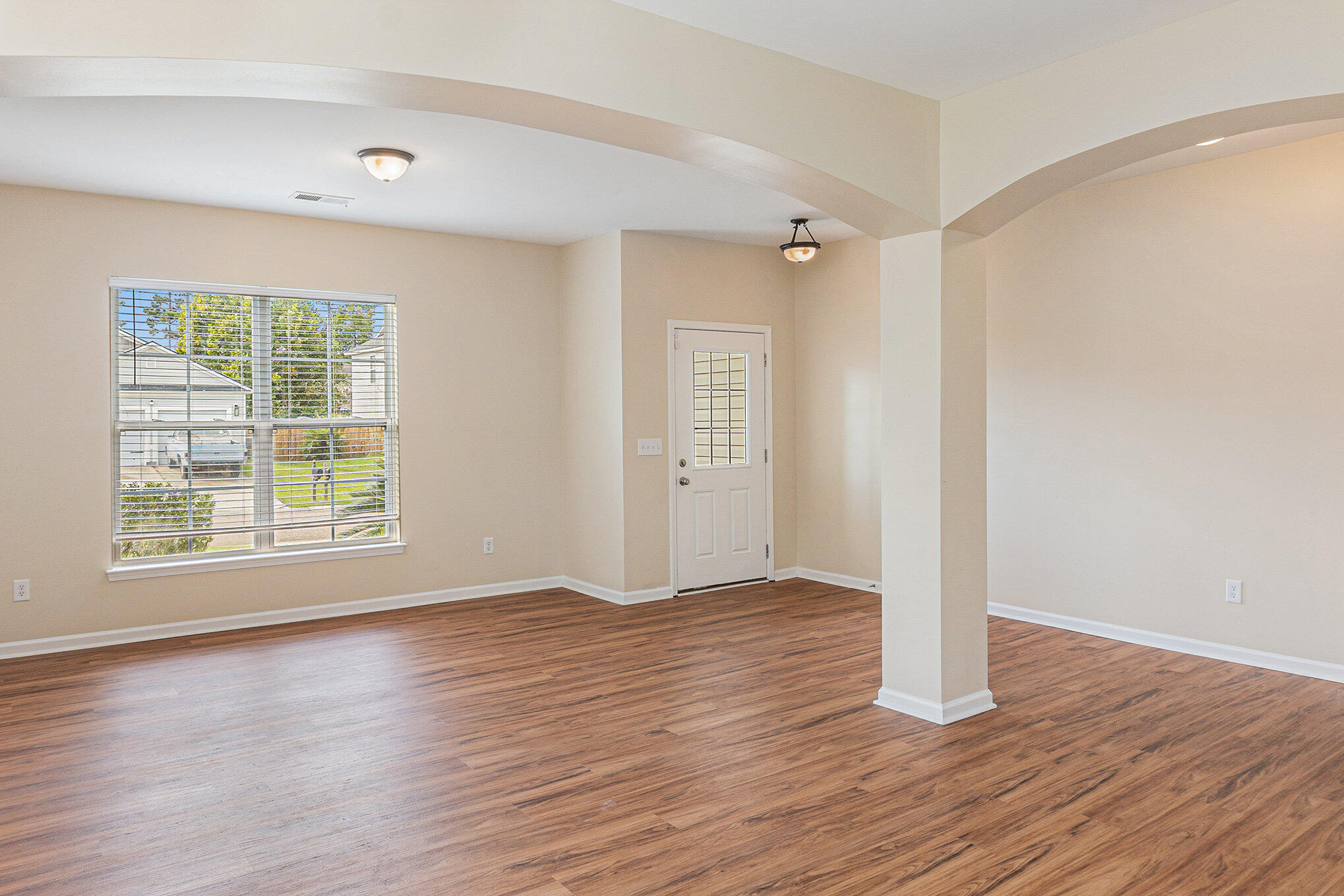 108 Summer View Road Summerville, SC 29486 - Photo 7 of 35 Sun-Filled Family Room