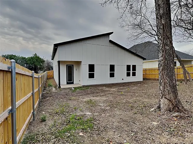 $2,850 | 5416 Carver Drive, Fort Worth, TX 76107