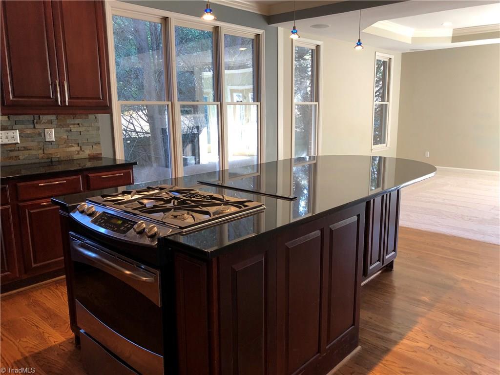 504 Barrett Road Winston-Salem, NC 27104 - Photo 7 of 24
