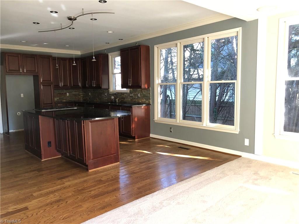 504 Barrett Road Winston-Salem, NC 27104 - Photo 8 of 24