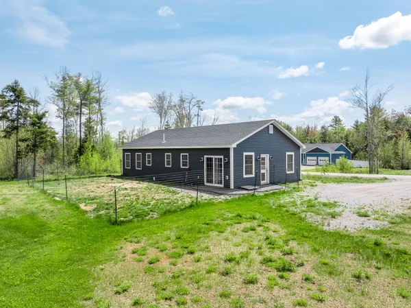 $325,000 | 52 Lindsay Drive, Levant, ME 04456