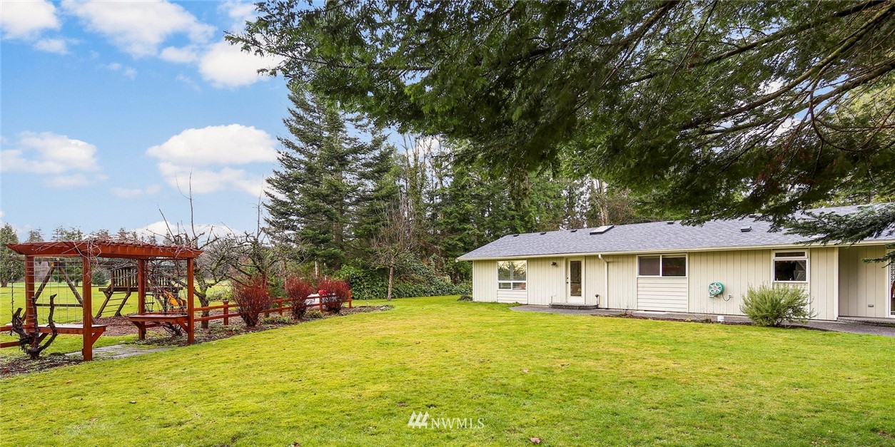 9238 Delta Line Road Custer, WA 98240 - Photo 22 of 25