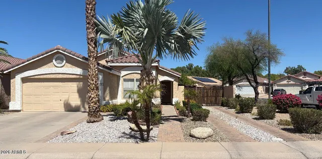 $2,400 | 1108 East Pinto Drive, Gilbert, AZ 85296