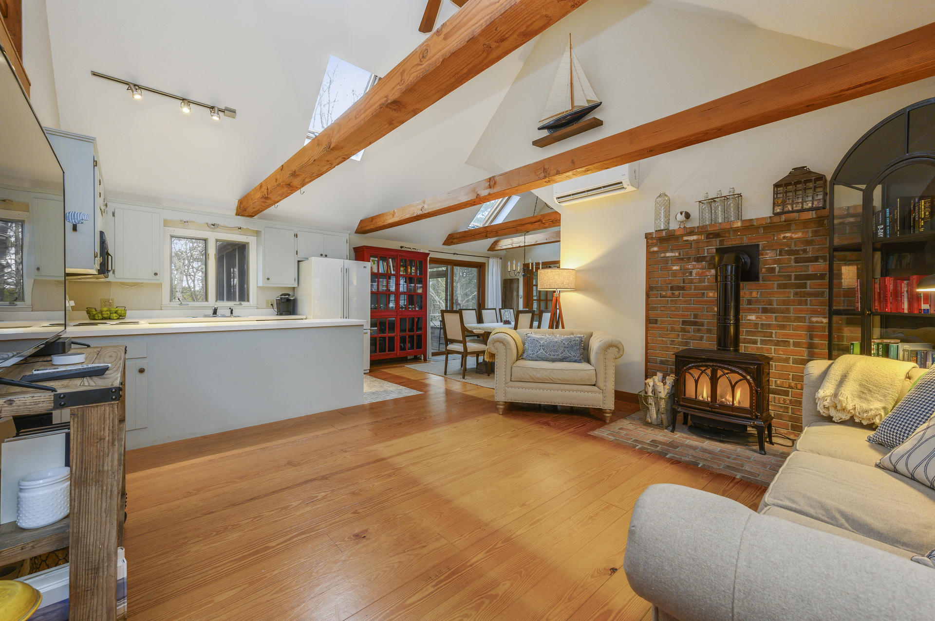 75 Harding Drive Wellfleet, MA 02667 - Photo 3 of 27 004-photo--8007427