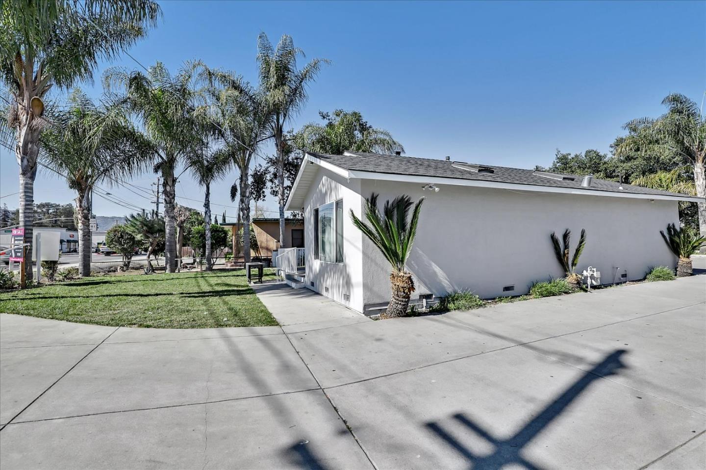345 Leavesley Road Gilroy, CA 95020 - Photo 11 of 12 a view of outdoor space and yard
