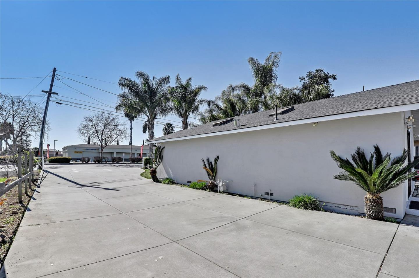 345 Leavesley Road Gilroy, CA 95020 - Photo 7 of 12 a view of a terrace view