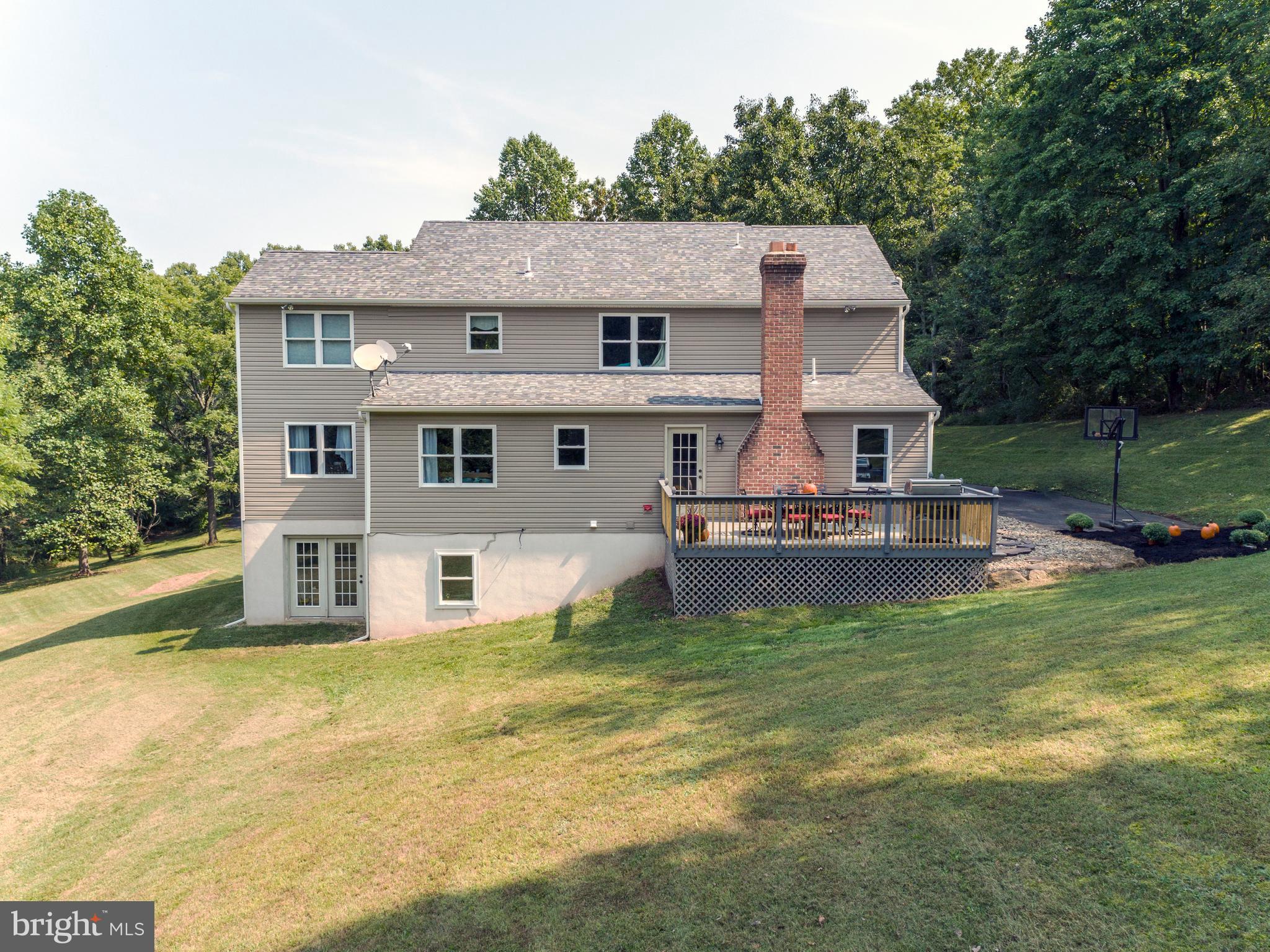 267 Overlook Road Morgantown, PA 19543 - Photo 6 of 69 Gallery Image 6