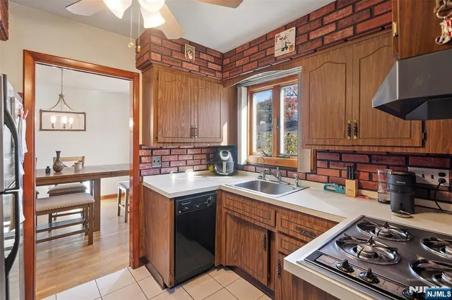 $579,900 | 105 Allen Street, Hackensack, NJ 07601