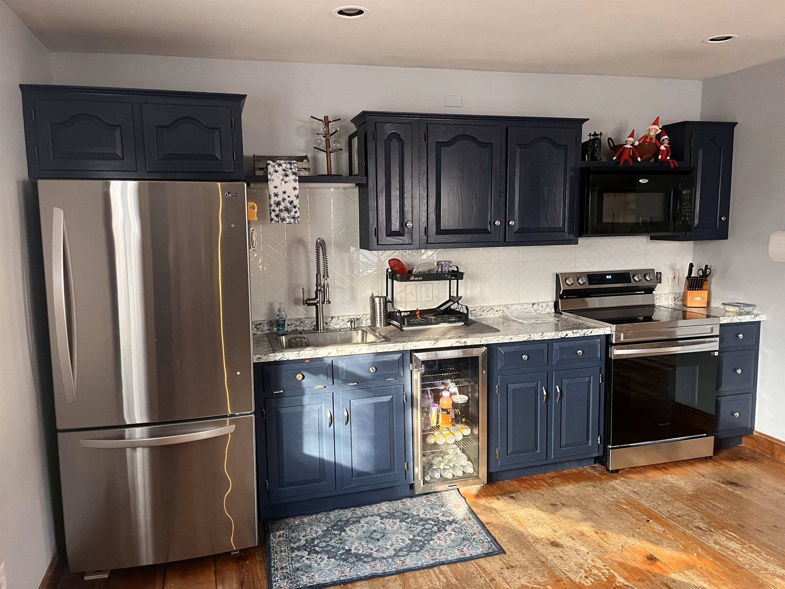 1571 Dover Road Epsom, NH 03234 - Photo 2 of 45