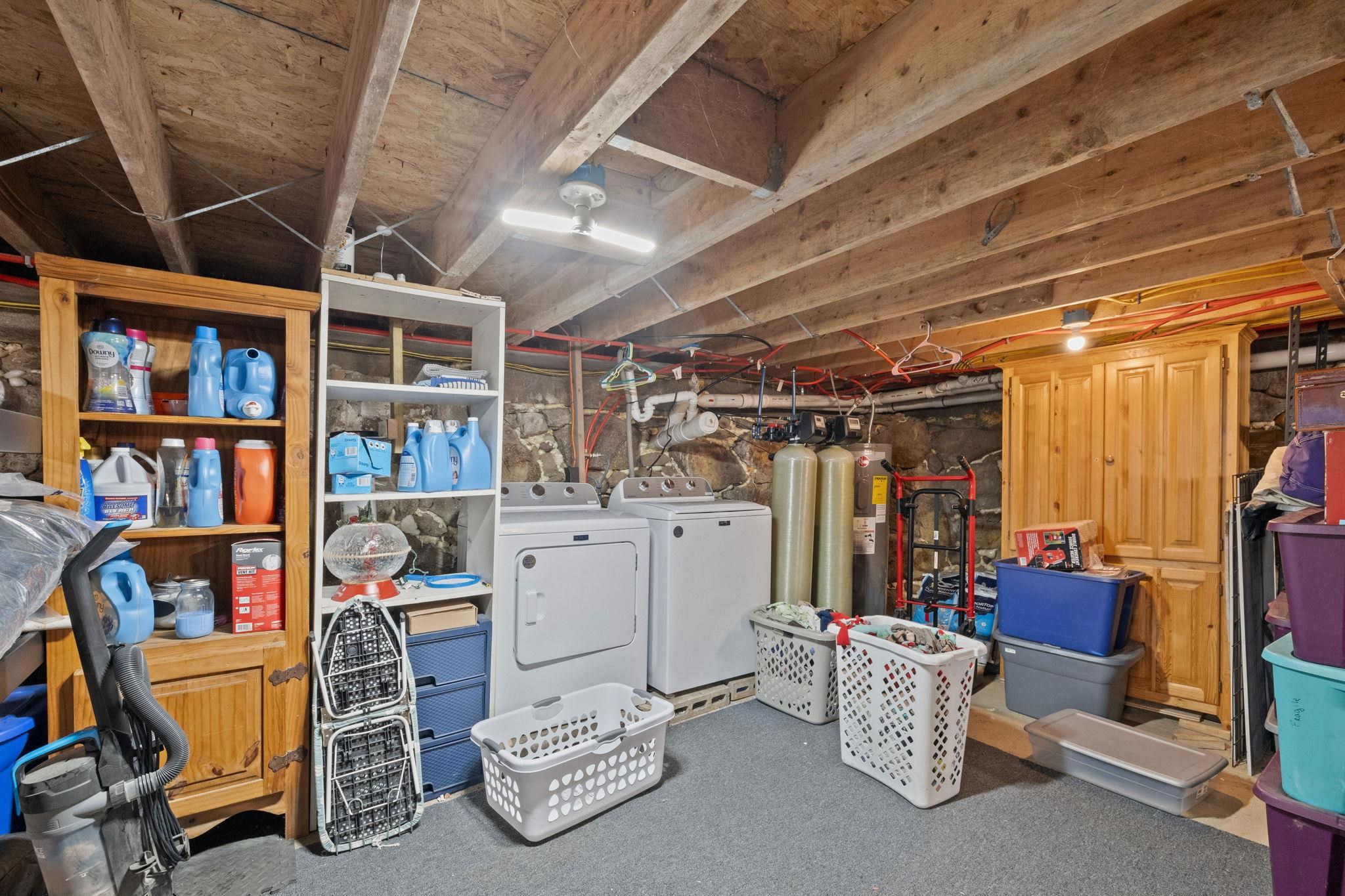 1571 Dover Road Epsom, NH 03234 - Photo 26 of 45