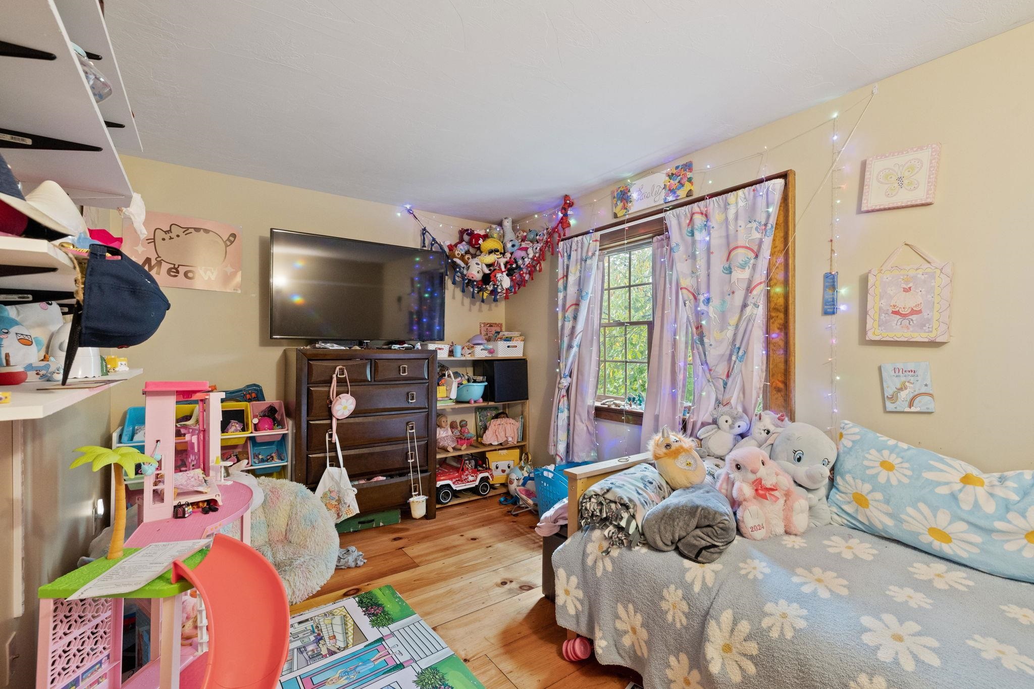 1571 Dover Road Epsom, NH 03234 - Photo 10 of 45
