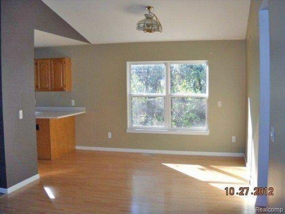 4307 South Baldwin Road Lake Orion, MI 48359 - Photo 5 of 10 DINING ROOM.jpg