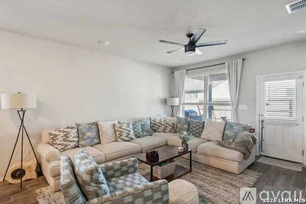 $2,200 | 2409 Ayers Drive, Seguin, TX 78155