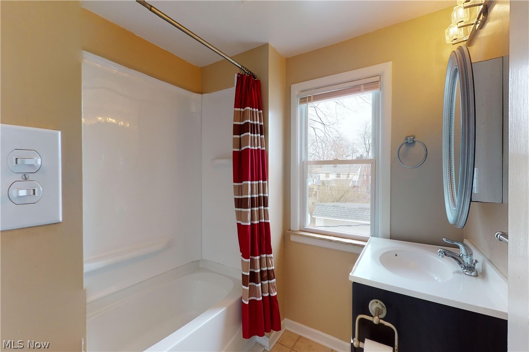 1110 Piermont Road Cleveland, OH 44121 - Photo 14 of 23 Gallery Image 14
