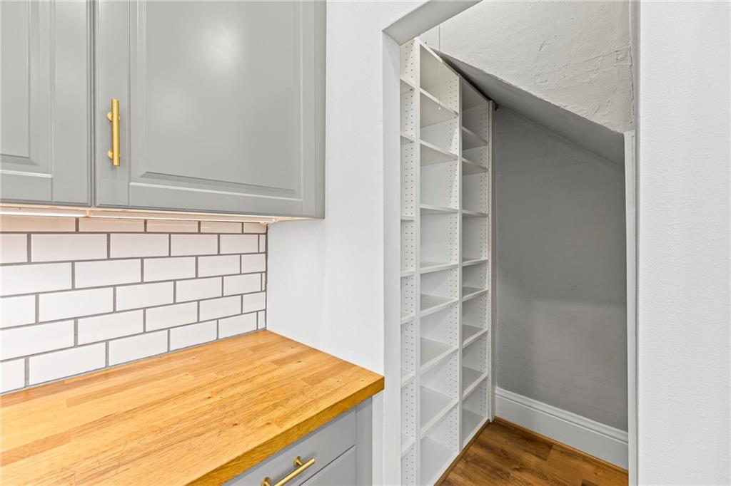 923 Cherokee Street Humboldt, KS 66748 - Photo 13 of 39