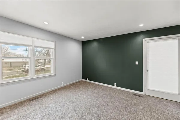 $179,000 | 923 Cherokee Street, Humboldt, KS 66748