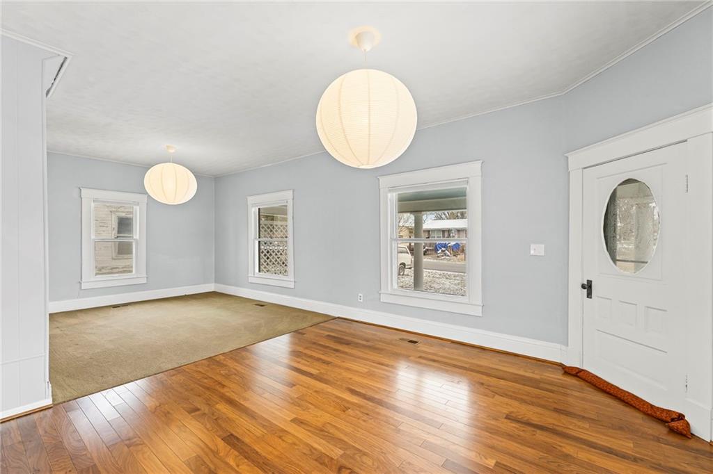 923 Cherokee Street Humboldt, KS 66748 - Photo 9 of 39