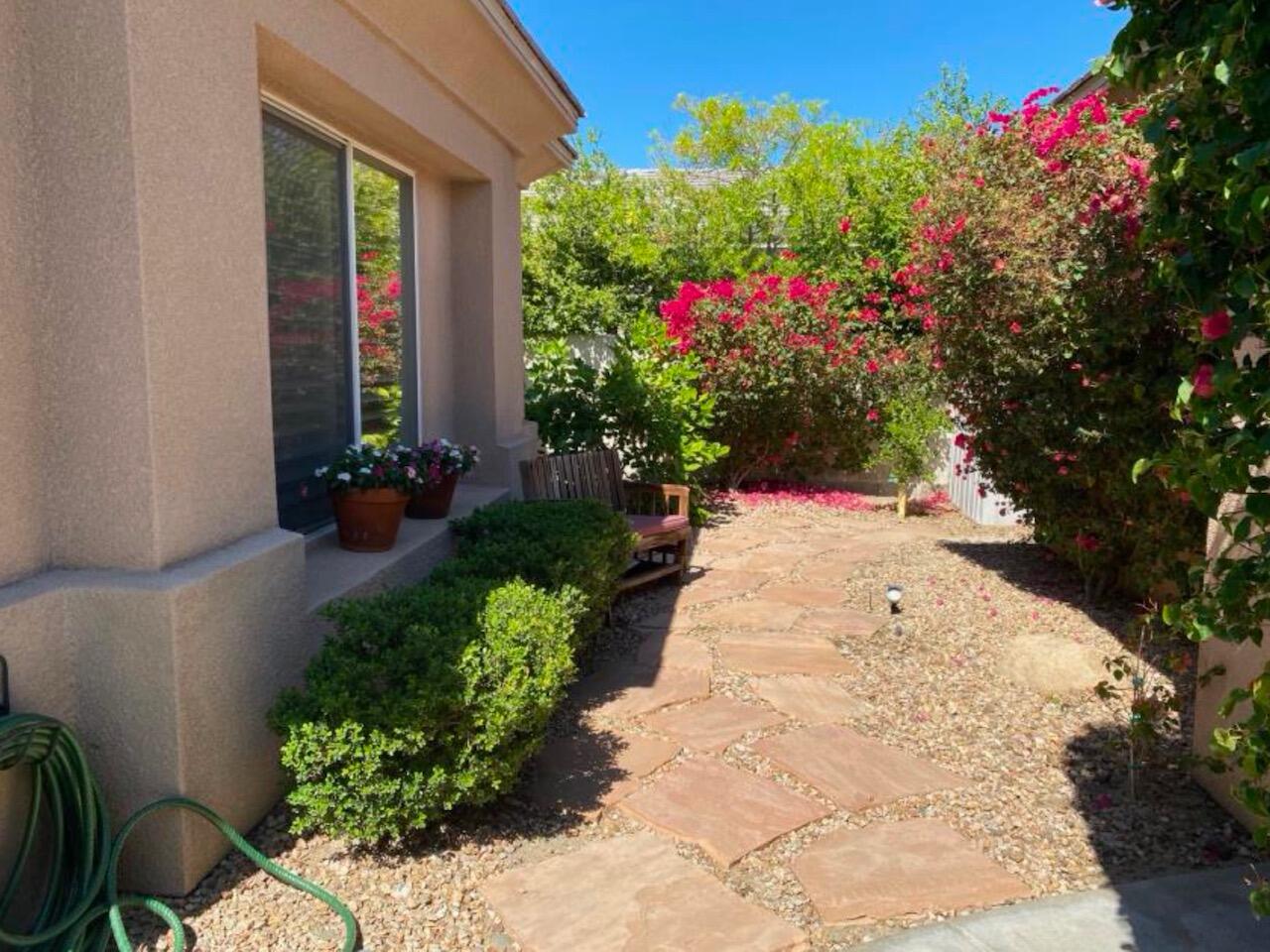23 Paris Way Rancho Mirage, CA 92270 - Photo 9 of 55 Screen Shot 2022-08-17 at 7.51.06 PM